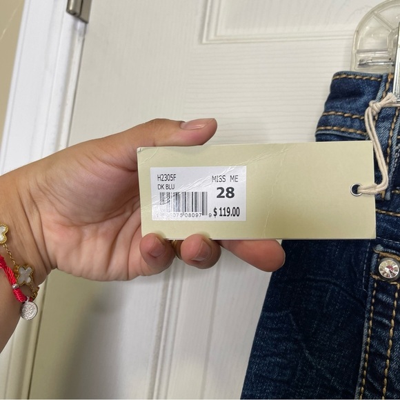 Miss Me Stars n Stripes High Rise
Flare Jeans - Picture 9 of 12